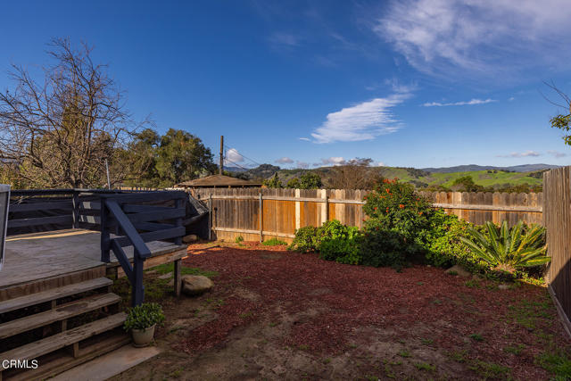 Image 3 for 137 Apricot St, Oak View, CA 93022