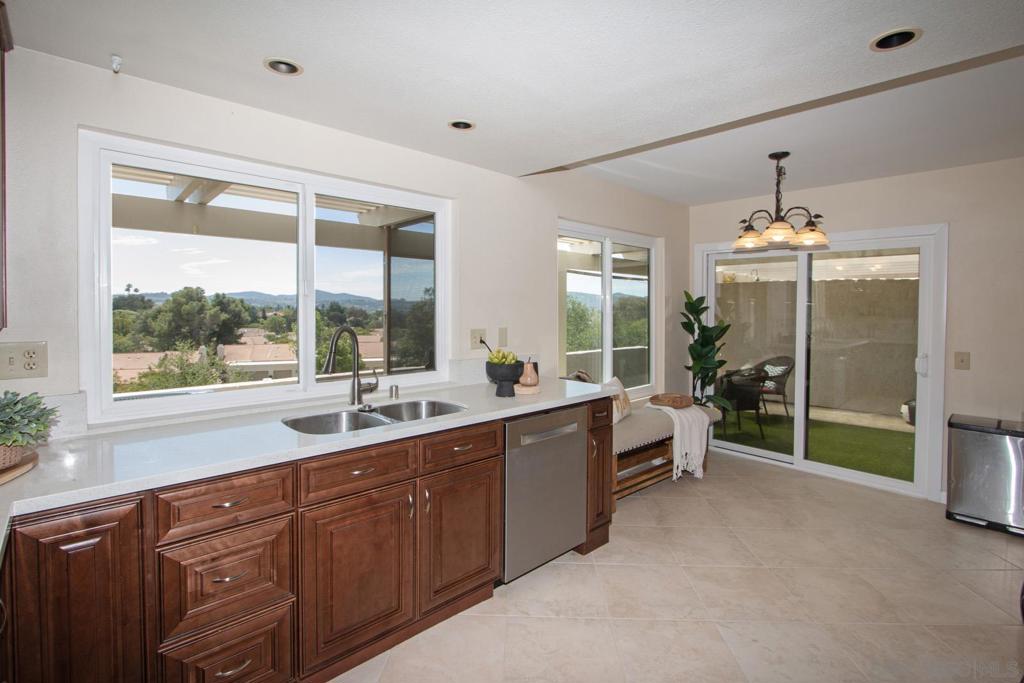 12733 Via Nasca - photo 14