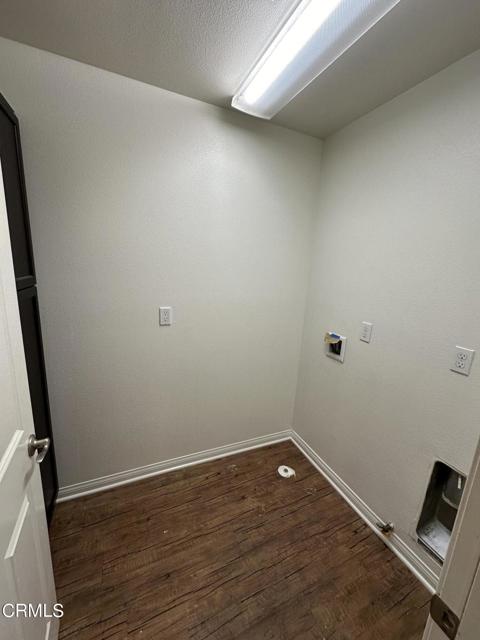 Detail Gallery Image 8 of 21 For 1016 Los Angeles Ave #104,  Ventura,  CA 93004 - 3 Beds | 2 Baths