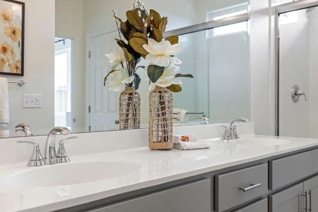 1871 Hydrangea Drive, Hollister CA: https://media.crmls.org/mediaz/e57d2d7a-3bd7-4e31-b2b8-665ff5ae54cf.jpg