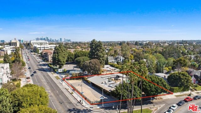 4950 Wilshire Blvd is a 7,861 square foot office building situated on a 25,578 square foot lot. Located in prime Miracle Mile, zoned CR(PKM)-1 Tier 3 TOC, the General Plan Land Use allows for R4/C2 density within the setbacks, height limit, and FAR constraints of the specific plan. Potential options may include renovating the existing structure or exploring alternative uses such as mixed-use developments, residential units, or commercial complexes. The existing office use presents significant tenant potential for businesses looking to establish or expand their presence in the Miracle Mile district.