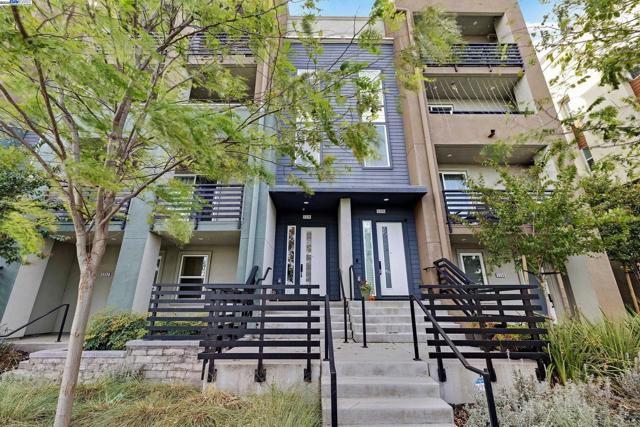 5394 Arnold Rd, Dublin CA: https://media.crmls.org/mediaz/e57dd474-013e-450f-90ef-618283c4664b.jpg