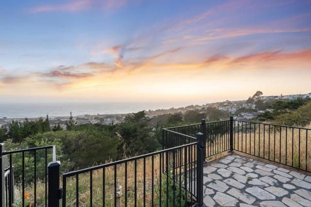 278 Beachview Avenue, Pacifica CA: https://media.crmls.org/mediaz/e57ffc7c-a183-4386-8baf-1aa03f712662.jpg