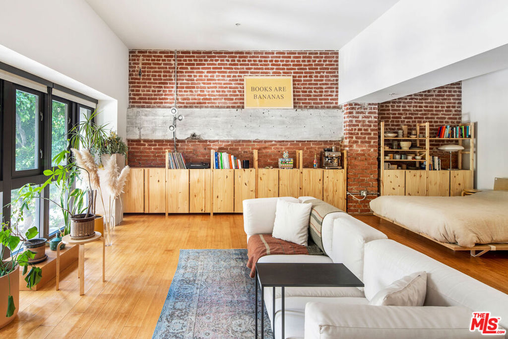 460 S Spring Street 218, Los Angeles, CA 90013