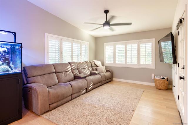 11534 Manzanita Rd, Lakeside CA: https://media.crmls.org/mediaz/e580cbd0-91e2-4339-a573-5e74d7ef3dd1.jpg