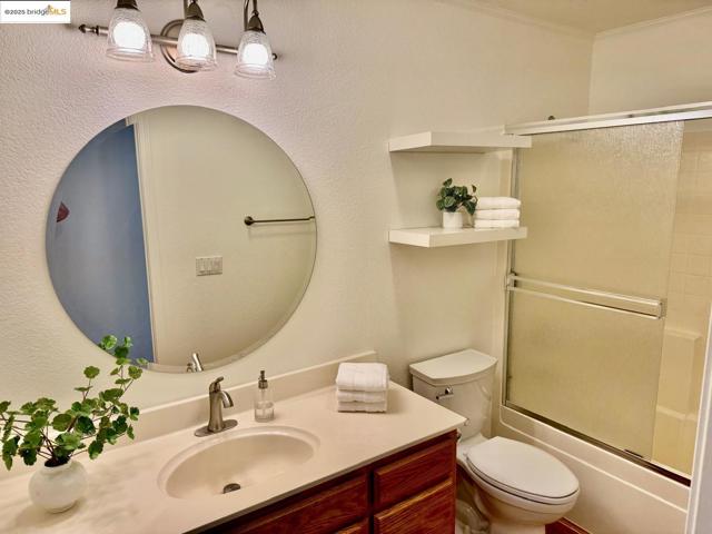 Image 15 of 24 For 453 Brennen Cir