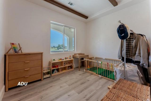 8440 Lovers Lane, Hollister CA: https://media.crmls.org/mediaz/e5818e48-b01c-4588-8a71-f7c7812c5739.jpg