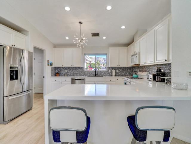 Image 11 of 50 For 9201 Warwick Drive