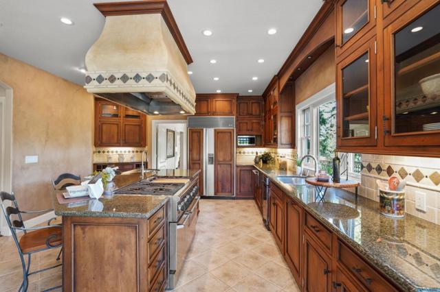 20420 Idylwild Road, Los Gatos CA: https://media.crmls.org/mediaz/e582884e-75dc-4cfa-997c-a8f1a8f14442.jpg