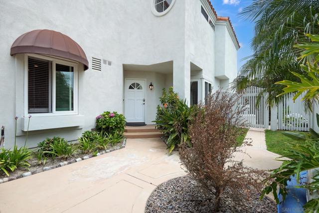 26 Mercato, Laguna Niguel CA: https://media.crmls.org/mediaz/e5829852-fead-49b6-96c6-0aaf018ff16e.jpg