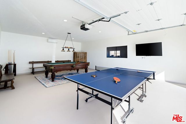 57387 San Juan Road, Yucca Valley CA: https://media.crmls.org/mediaz/e582e9ea-e01b-4956-9a26-c5e6329a9a07.jpg