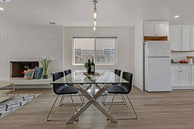 3495 Carrillo Dr, San Leandro CA: https://media.crmls.org/mediaz/e58379a2-79f8-4c25-8fe0-72667f1f7ad8.jpg