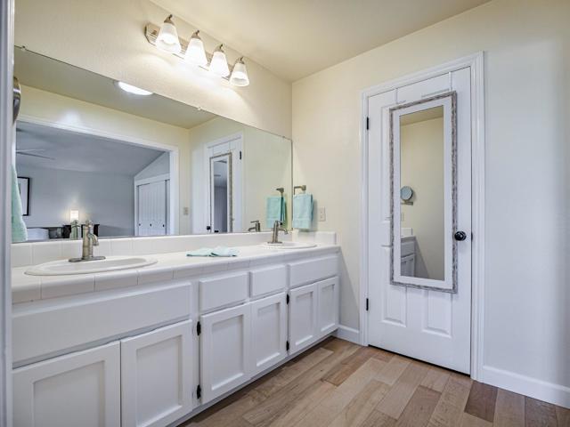 14 Sageland Court, Scotts Valley CA: https://media.crmls.org/mediaz/e5838c2b-f188-4542-9636-ec32009cf40b.jpg