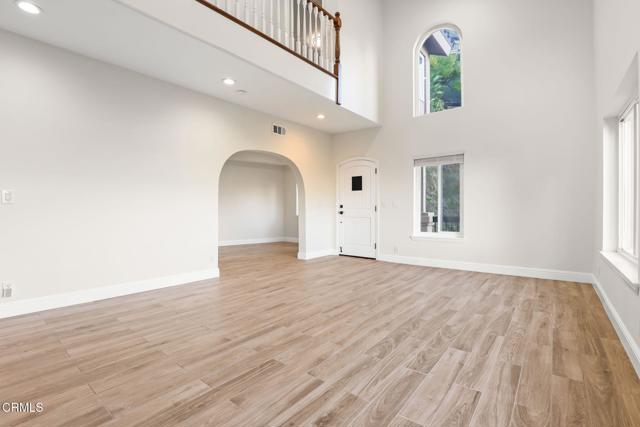 Detail Gallery Image 12 of 68 For 920 Glen Oaks Bld, Pasadena,  CA 91105 - 3 Beds | 3/1 Baths