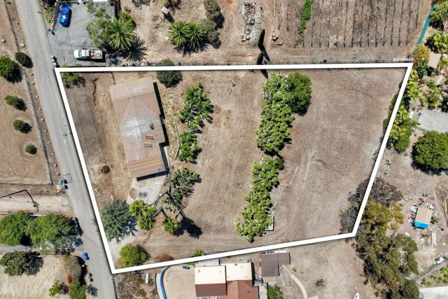 Detail Gallery Image 10 of 23 For 2345 Mira Sol Dr, Vista,  CA 92084 - 2 Beds | 2 Baths
