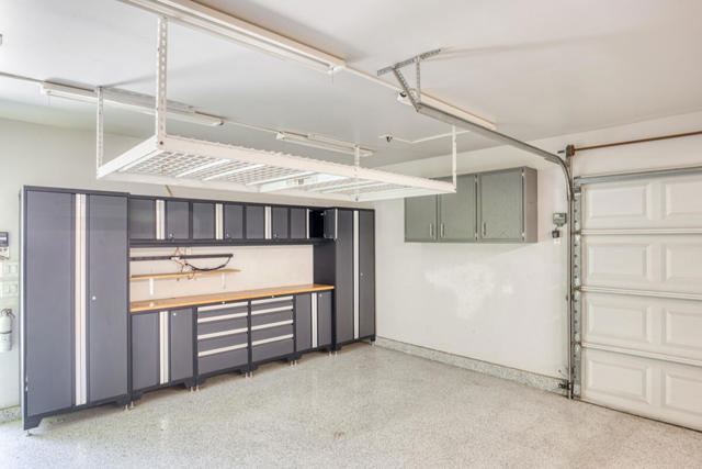 43135 Tennessee Avenue, Palm Desert CA: https://media.crmls.org/mediaz/e5859114-91ee-4cdd-9111-760312496a32.jpg