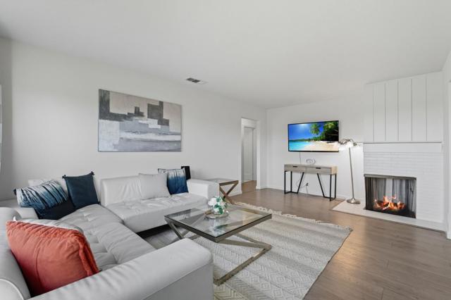 217 W 40th Avenue, San Mateo CA: https://media.crmls.org/mediaz/e586c662-3120-4318-91e3-88e08f2711e5.jpg