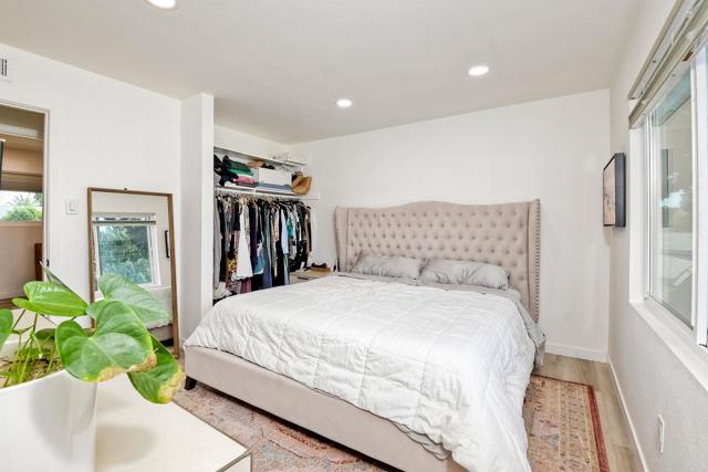 229 Yacon Street, Vista CA: https://media.crmls.org/mediaz/e586d5b7-a3c0-4a4e-99dc-7d63ee72efaa.jpg