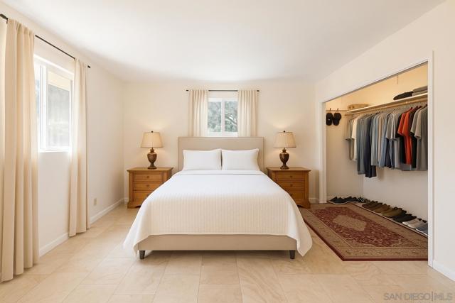 732 Hamilton Lane, Fallbrook CA: https://media.crmls.org/mediaz/e5878168-1a48-4b0a-a2d3-d09f63f07b09.jpg