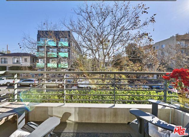 Image 12 of 26 For 357 Hayworth Avenue 201