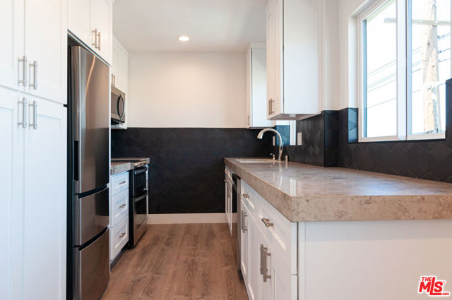 1310 W Valencia Drive, Fullerton CA: https://media.crmls.org/mediaz/e587cbe7-a0a1-4927-9836-9a47b1020b17.jpg