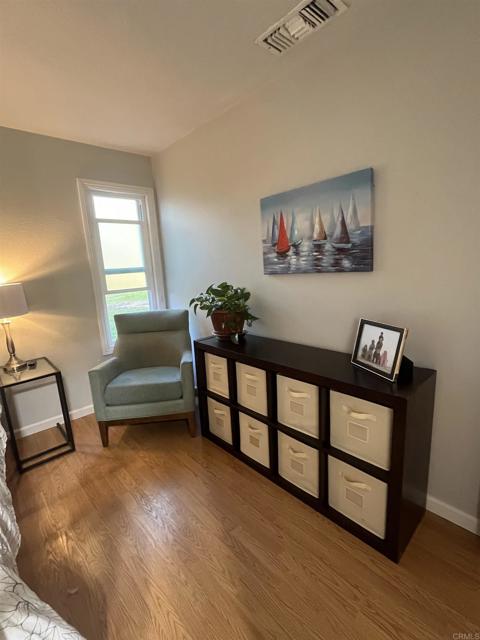 2348 Watson Way, Vista CA: https://media.crmls.org/mediaz/e588b589-e2eb-40d2-b350-c2306d5bb2ec.jpg