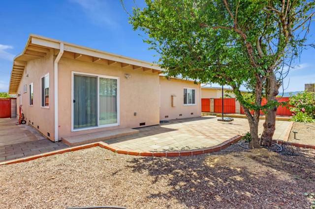 455 Gardenside Avenue, South San Francisco CA: https://media.crmls.org/mediaz/e588cb69-29e7-4e06-a0b4-51c5072d5a51.jpg
