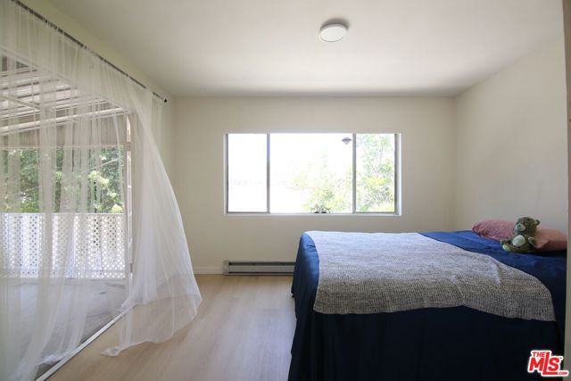 1028 N Hayworth Avenue, West Hollywood CA: https://media.crmls.org/mediaz/e5896696-dee9-43ba-89ba-01d6cdd342c2.jpg