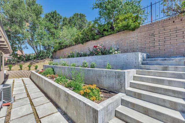 Image 40 of 75 For 18335 Lexington Drive