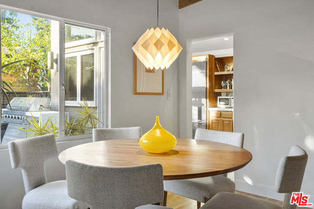 12815 Sarah Street, Studio City CA: https://media.crmls.org/mediaz/e5898703-69a1-45f7-a5e6-c3e59c9ab63b.jpg