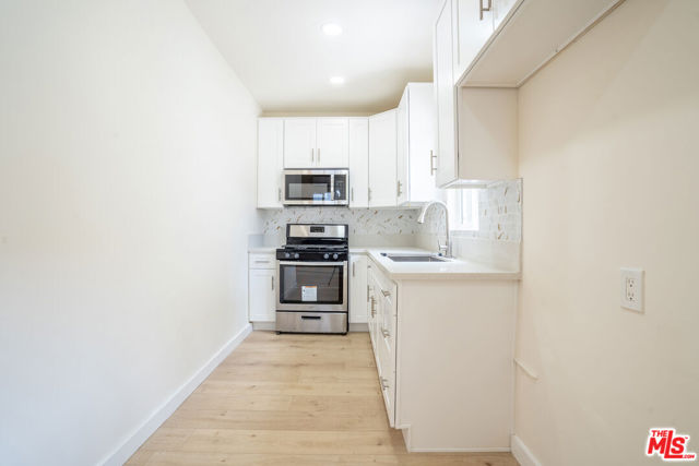1245 S Berendo Street, Los Angeles CA: https://media.crmls.org/mediaz/e58a01c4-335d-4863-a5ab-881373bc2e7c.jpg