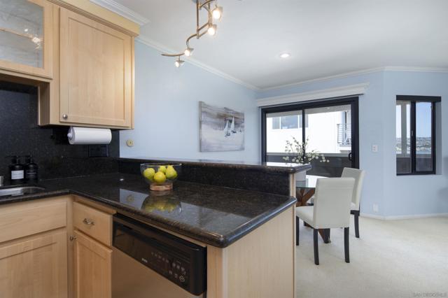 3955 Honeycutt St, San Diego CA: https://media.crmls.org/mediaz/e58a9557-c9fe-4e6f-9910-a2e9fa2e2953.jpg