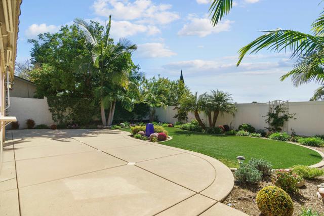 9932 Ironwood Place, San Diego CA: https://media.crmls.org/mediaz/e58b49a9-b0b0-42c8-84f3-99aae9a0342f.jpg