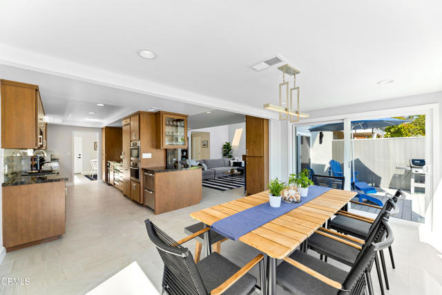 Detail Gallery Image 35 of 59 For 3810 W Hemlock St, Oxnard,  CA 93035 - 4 Beds | 4 Baths