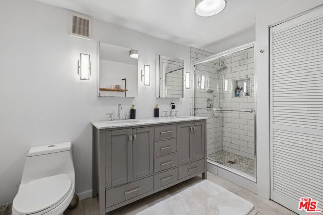 21936 Canon Drive, Topanga CA: https://media.crmls.org/mediaz/e58b92a9-751b-4216-95d4-f80c30ef5594.jpg