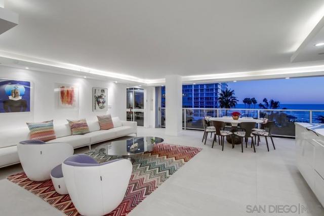 1750 Avenida Del Mundo, Coronado CA: https://media.crmls.org/mediaz/e58bab69-151d-4b47-b816-3672834e5e8c.jpg