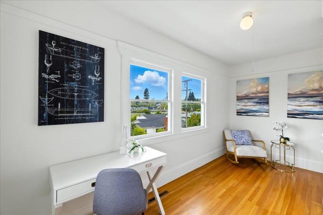 5555 Carlton Street, Oakland CA: https://media.crmls.org/mediaz/e58c000d-26e9-493e-be97-38055c421685.jpg