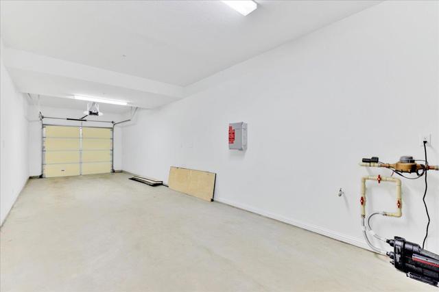 210 Waters Park Circle, San Mateo CA: https://media.crmls.org/mediaz/e58d17ea-8b98-4c39-9514-81b645308579.jpg