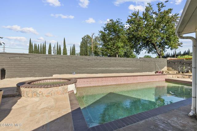 459 Mark Drive, Simi Valley CA: https://media.crmls.org/mediaz/e58dd8f8-7cb6-46d9-ad8b-c8366796667c.jpg