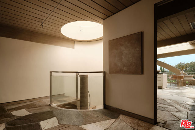 Image 11 of 28 For 624 Cole Place