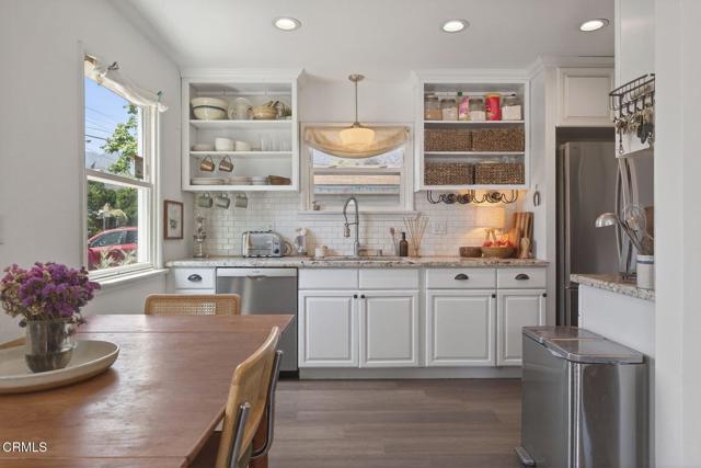 310 N Fulton Street, Ojai CA: https://media.crmls.org/mediaz/e58f783f-be54-4af4-ae5a-c9eea8fdee26.jpg