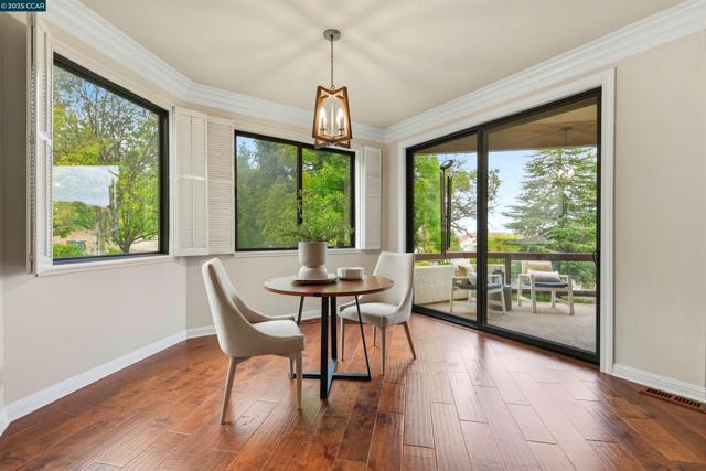 3711 Terra Granada Dr, Walnut Creek CA: https://media.crmls.org/mediaz/e59054ef-395c-4417-afcc-474f8f3ad670.jpg