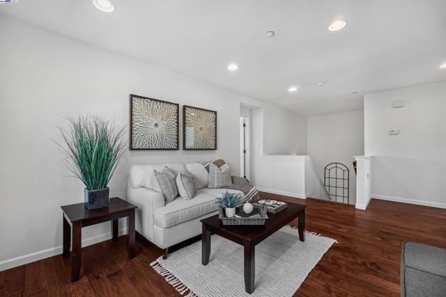 6268 Byron Ln, San Ramon CA: https://media.crmls.org/mediaz/e592267d-9f6f-4682-8bc3-f24b438218c5.jpg