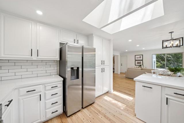 1501 De Anza Boulevard, San Mateo CA: https://media.crmls.org/mediaz/e592a4e4-f7f7-438b-be49-a7baed276dc2.jpg