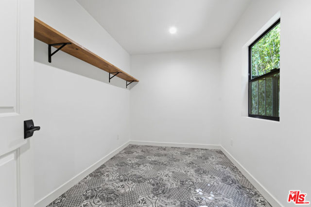 393 Huntley Drive, 1 photo 10