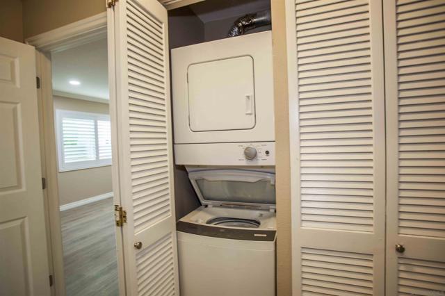 7425 Charmant Dr, San Diego CA: https://media.crmls.org/mediaz/e59387c5-bbdf-4fe2-8c41-b9672aed0e0a.jpg