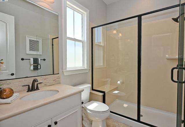 3009 Drysdale St, Danville CA: https://media.crmls.org/mediaz/e593f4cc-62df-4c68-8465-cb9dff9ba9dc.jpg