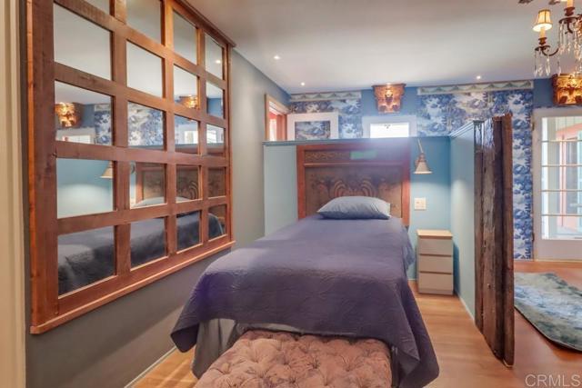 Detail Gallery Image 45 of 73 For 3014 Xenophon St, Point Loma,  CA 92106 - 5 Beds | 3 Baths