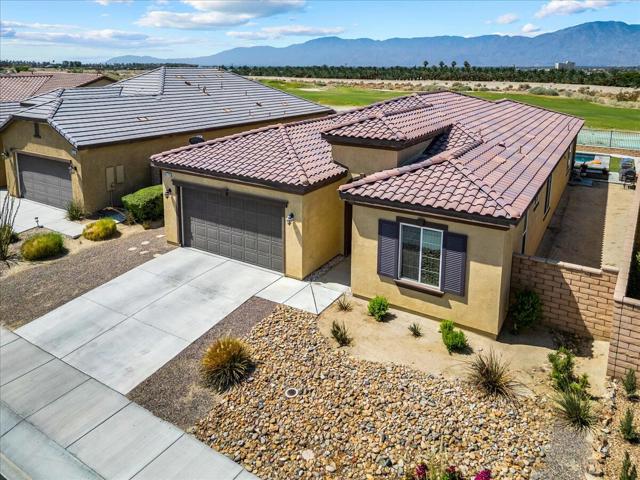85115 Stazzano Place, Indio CA: https://media.crmls.org/mediaz/e5945f40-867a-4fb5-9bf6-341ef06a998e.jpg