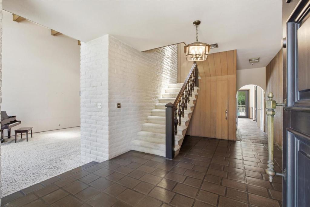MLS #ML82049489 image #7